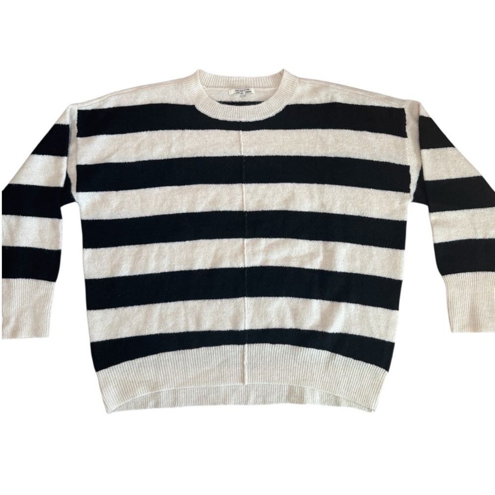 New Nordstrom Zoe and Claire Navy Blue and White Striped Crewneck Sweater